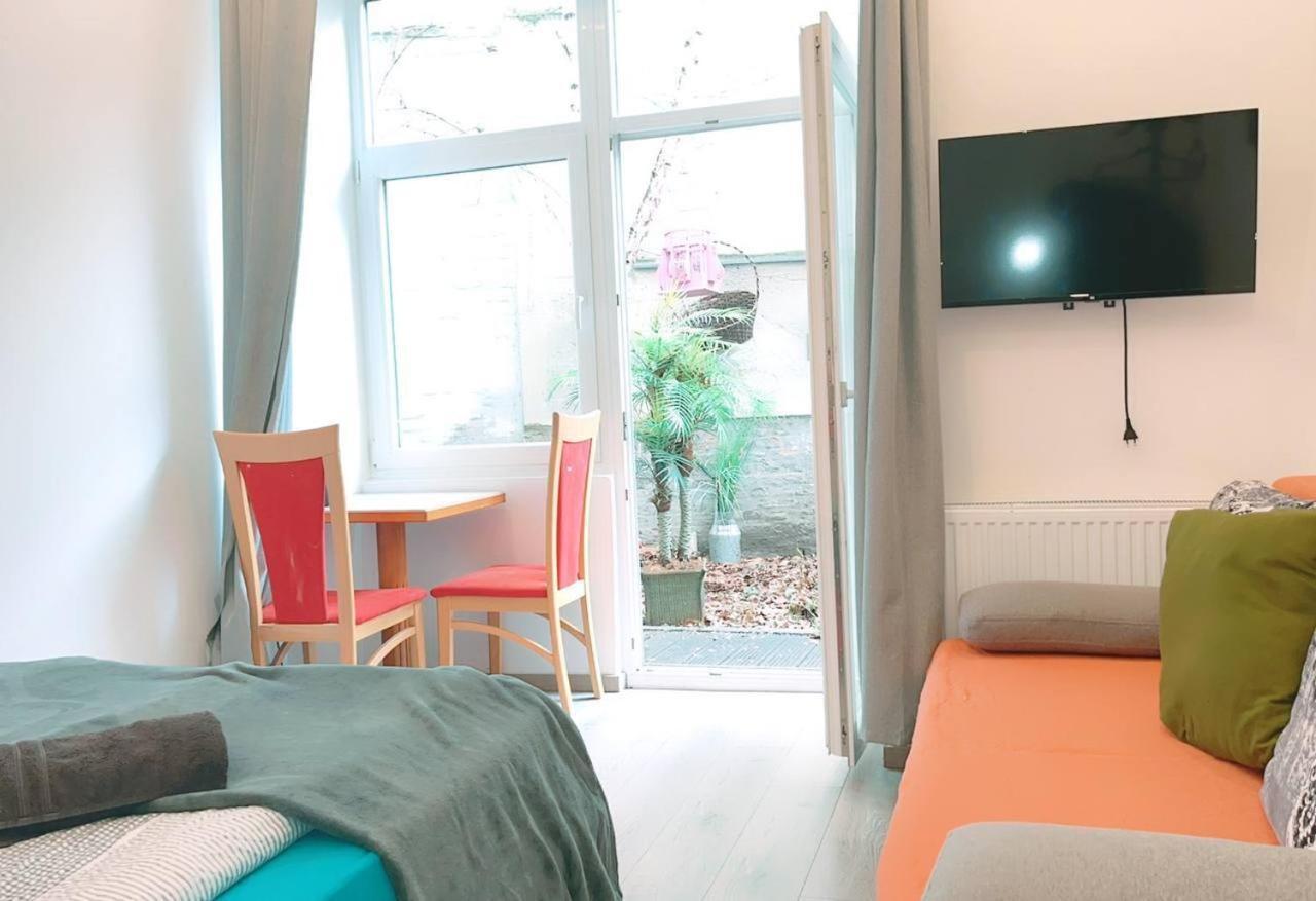 Comfort Triple Room Hn ウィーン エクステリア 写真