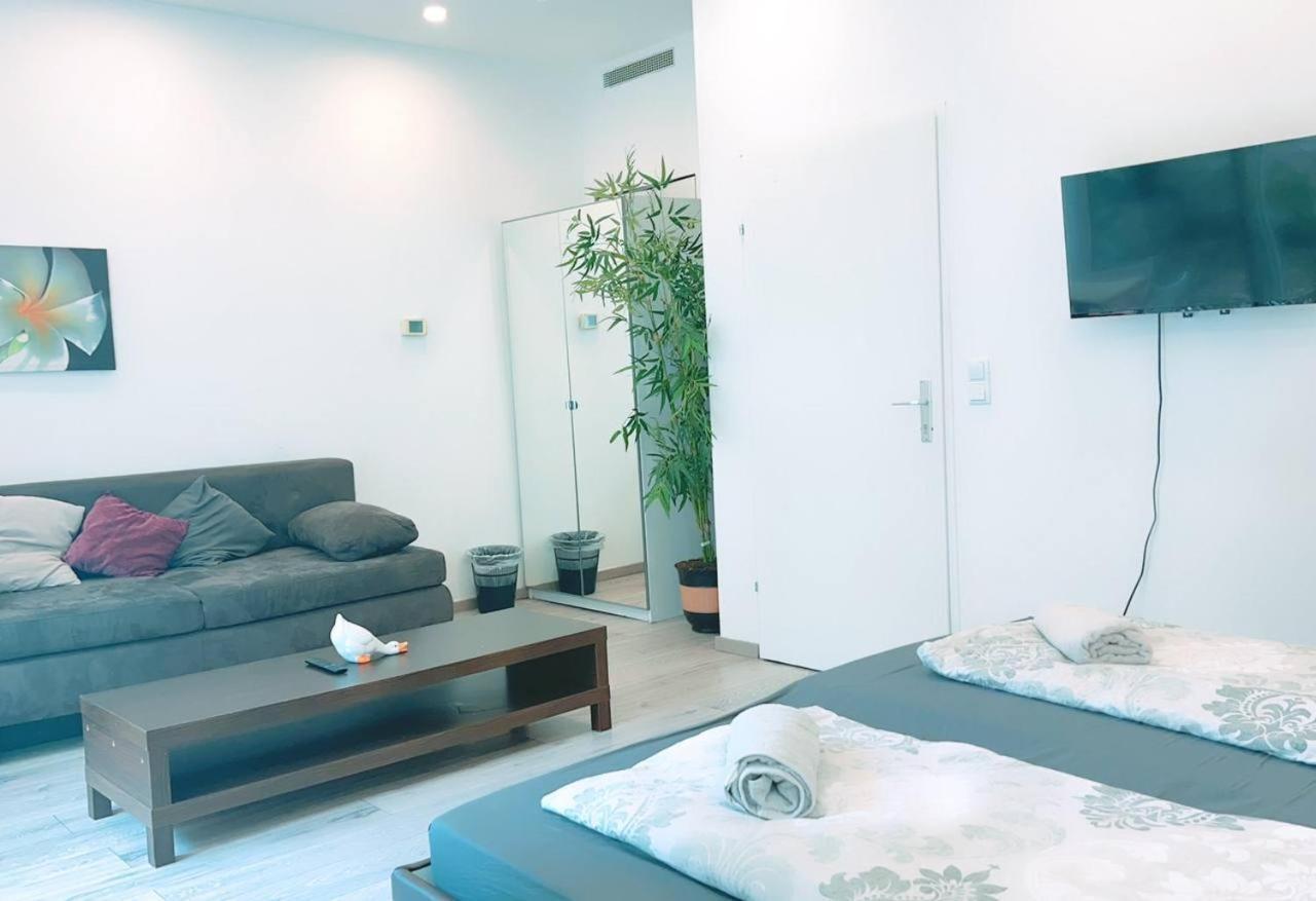 Comfort Triple Room Hn ウィーン エクステリア 写真