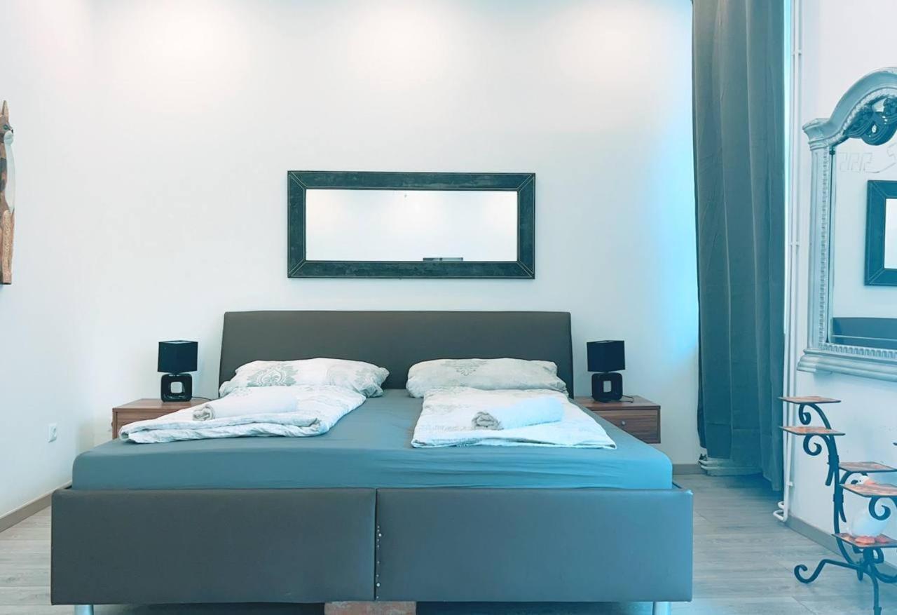 Comfort Triple Room Hn ウィーン エクステリア 写真
